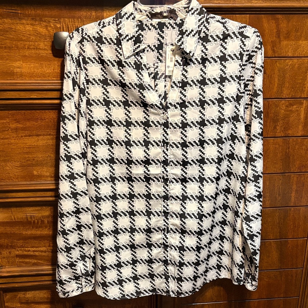 The Limited Black and White Houndstooth Button Down Blouse